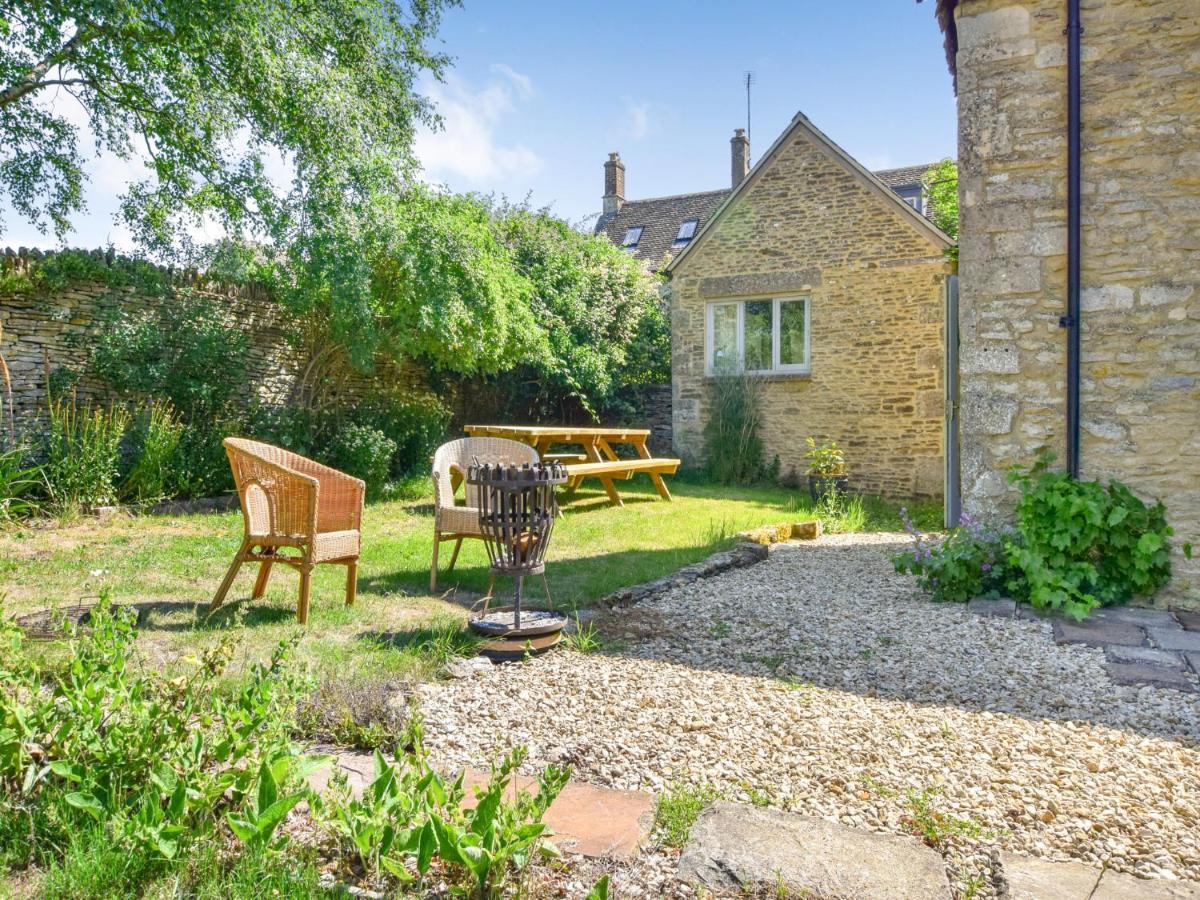 Butts Farm Villa Cirencester Exterior photo