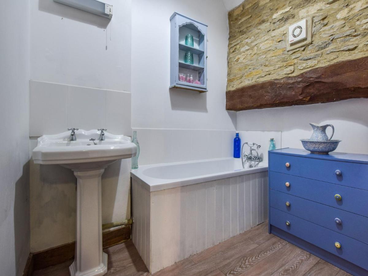 Butts Farm Villa Cirencester Exterior photo