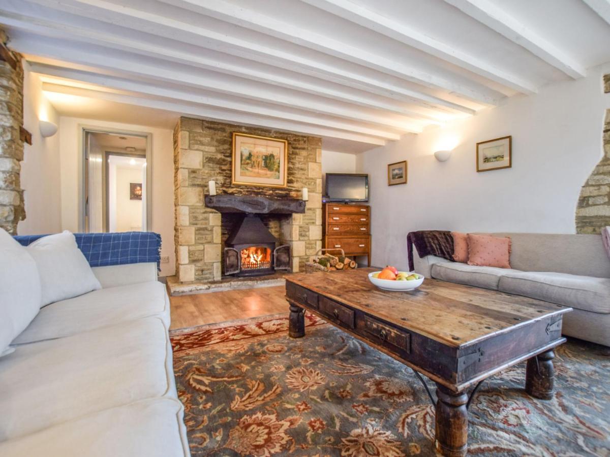 Butts Farm Villa Cirencester Exterior photo